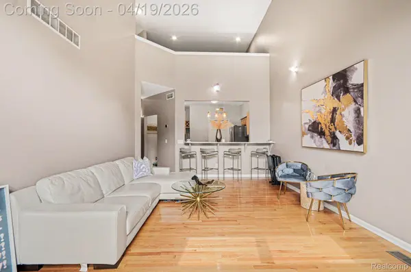 5519 Elmhurst DR, Trenton, MI 48183