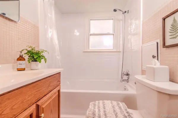 1206 BAUMAN AVE, Royal Oak, MI 48073