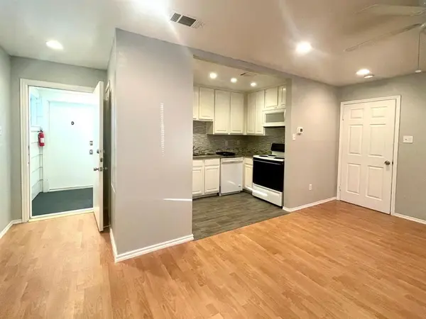 307 E Mitchell Street #C, Arlington, TX 76010