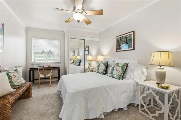 5642 Cedar Creek Drive, Benbrook, TX 76109