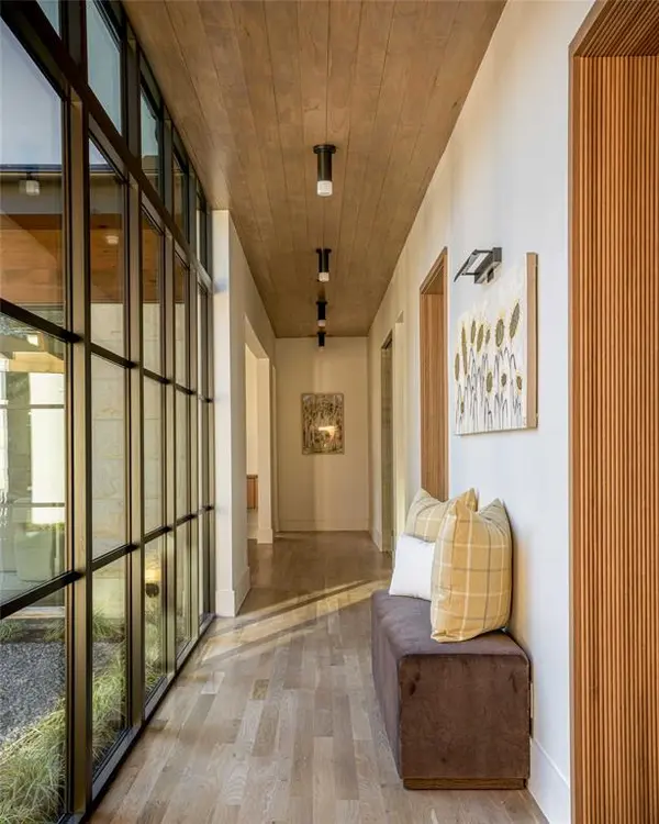 6407 Joyce Way, Dallas, TX 75225