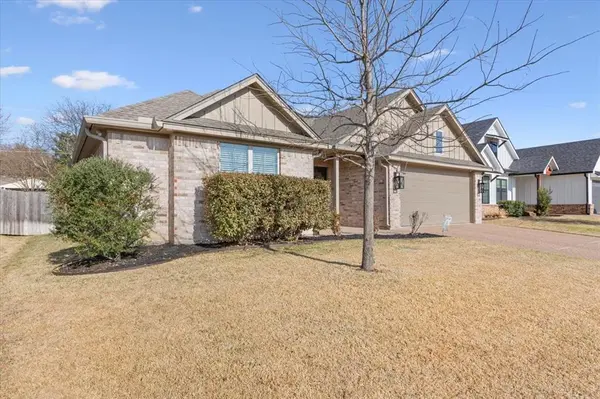 10337 Fallen Leaf Drive, Waco, TX 76712