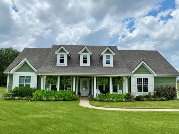 223 Miller Creek Lake Road, Paradise, TX 76073