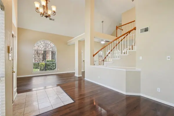 9354 Riverwalk Lane, Irving, TX 75063