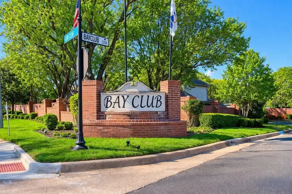 2101 Vista Ridge Court, Arlington, TX 76013