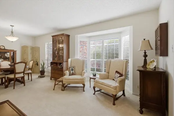 1117 Roaring Springs Road, Fort Worth, TX 76114