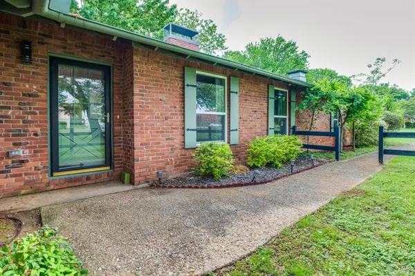 4707 Bransford Road, Colleyville, TX 76034