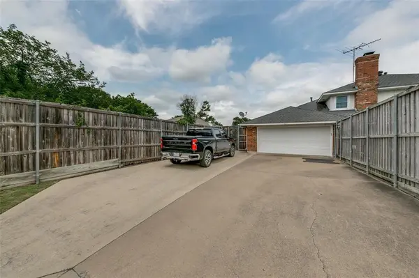 321 Kingsbridge Drive, Garland, TX 75040