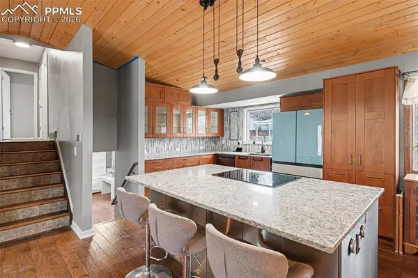 6727 Duke DR, Colorado Springs, CO 80918