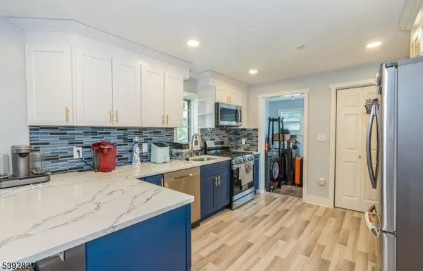 63 Hamburg Ave, Sussex Boro, NJ 07461