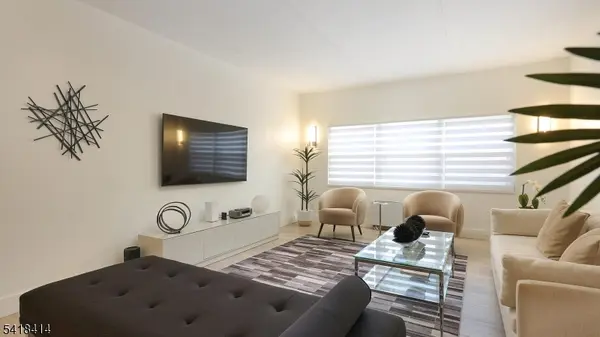 22 Riverside Dr #B 7, Cranford Twp., NJ 07016