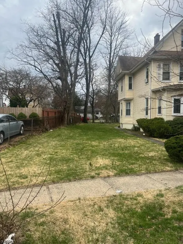 38 Williamson Ave, Hillside Twp., NJ 07205