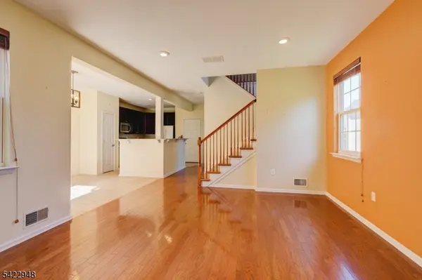 44 Scarlet Oak Dr, Montgomery Twp., NJ 08540