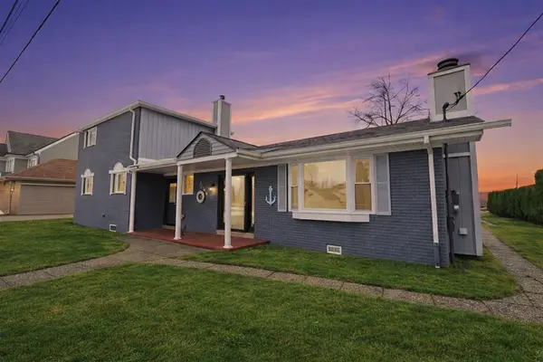 35568 Hamer ST, New Baltimore, MI 48047