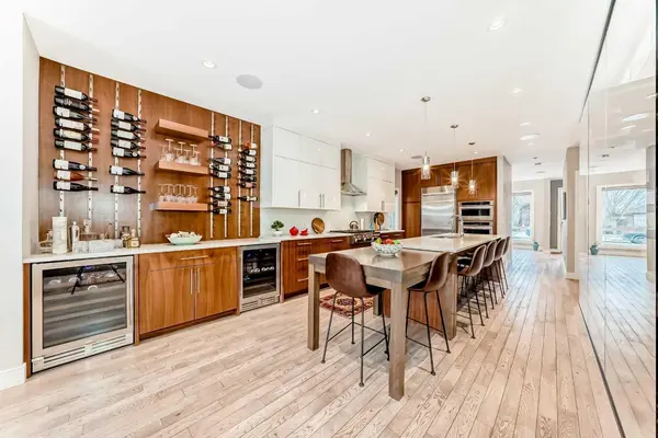 2614 21 ST SW, Calgary, AB T5T5A8