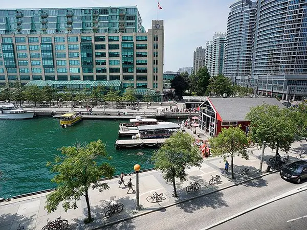 77 Harbour SQ #509, Toronto C01, ON M5J 2S2