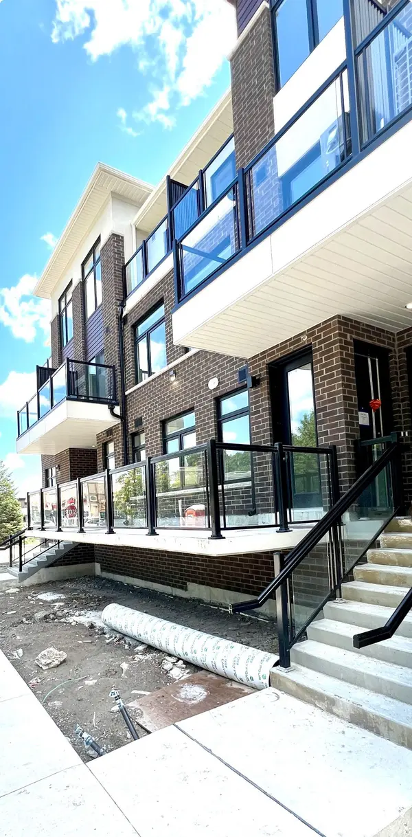 755 OMEGA DR #112, Pickering, ON L1V 0H1