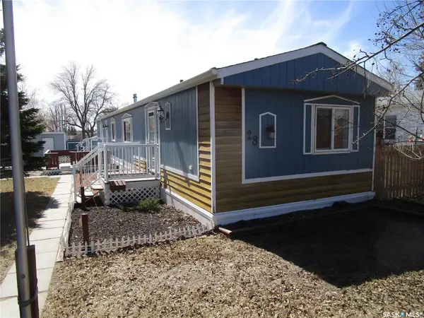 28 Crystal DRIVE, Edenwold Rm No.158, SK S4L 1B3