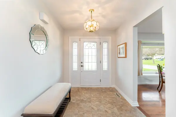 3 Field Crest RD, Caledon, ON L7C 1H4