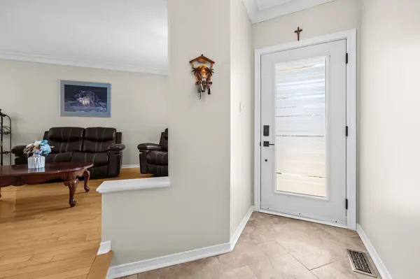 17 Shandon AVE, Barrhaven, ON K2J 4E1