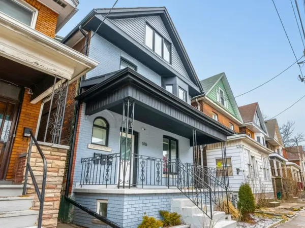 536 Cannon ST E, Hamilton, ON L8L 2E9