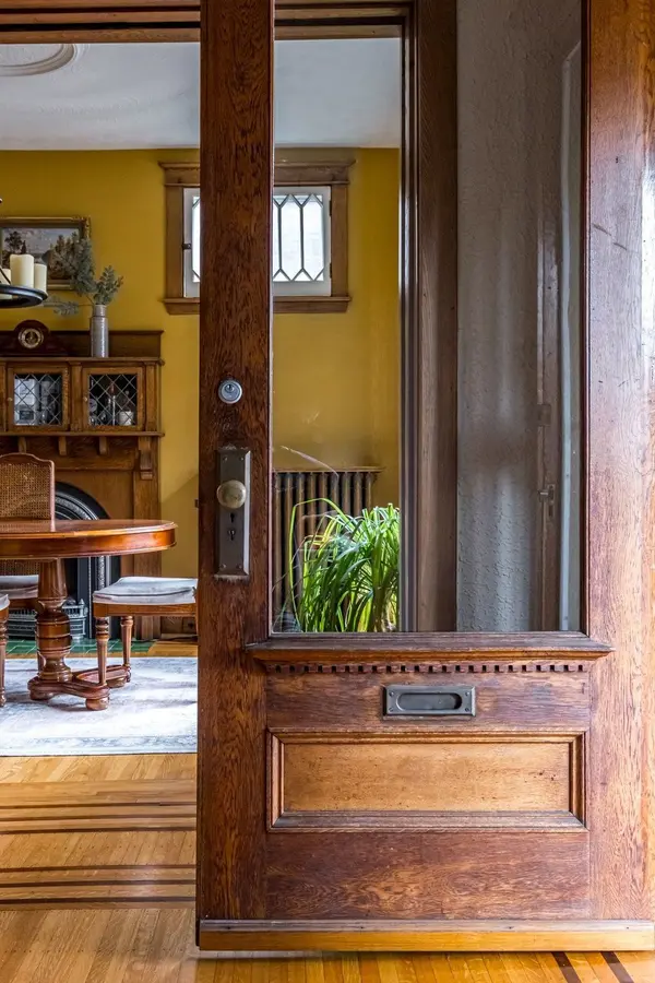 36 Eastbourne AVE, Hamilton, ON L8M 2M7