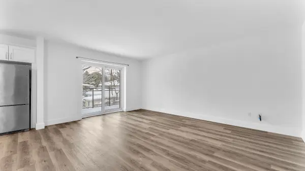 104 Devonshire AVE #204, London South, ON N6C 2H8