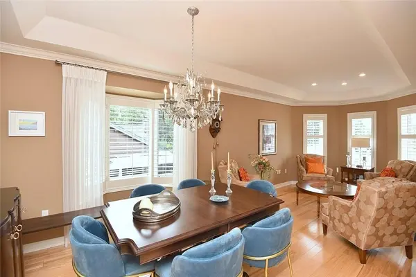 97 Sunvale PL #5, Hamilton, ON L8E 4Z7