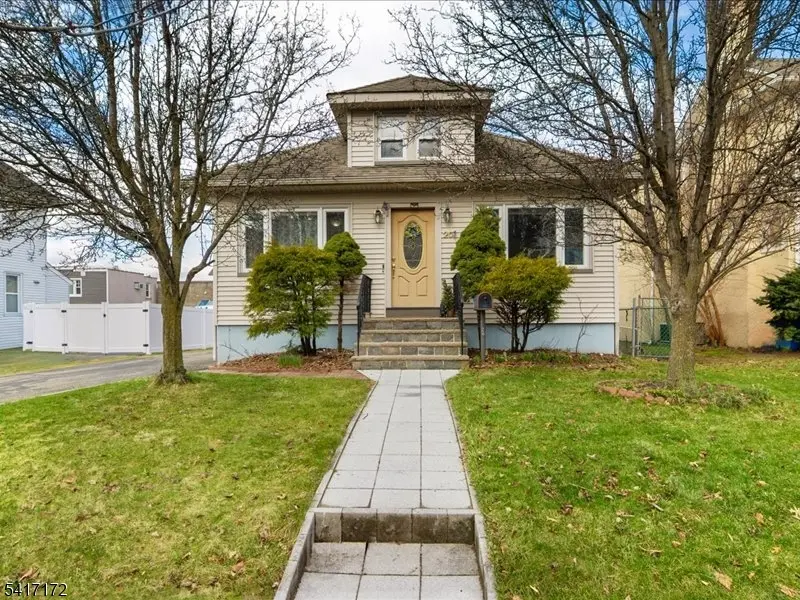 20 Forest Ave, Hawthorne Boro, NJ 07506