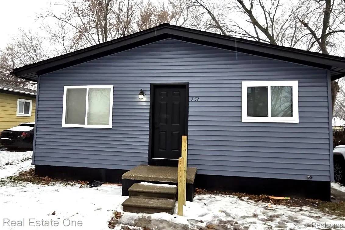 753 Stanley AVE, Pontiac, MI 48340
