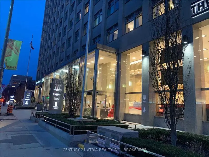 111 St Clair AVE W #1426, Toronto C02, ON M4V 1N5