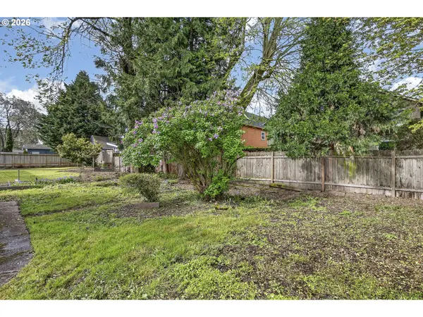 4857 NE 11TH AVE, Portland, OR 97211