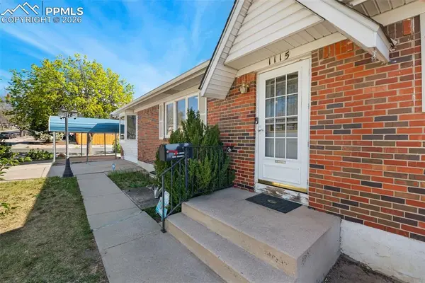 1115 Kingsley DR, Colorado Springs, CO 80909