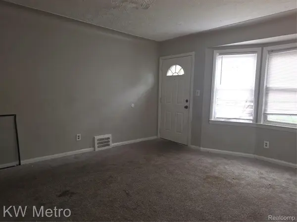 19452 Prevost ST, Detroit, MI 48235