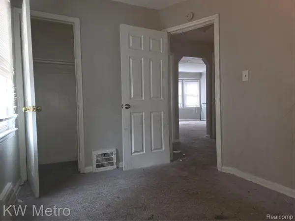 19452 Prevost ST, Detroit, MI 48235