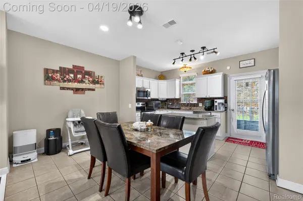 11693 Squiers BLVD #99, Utica, MI 48315