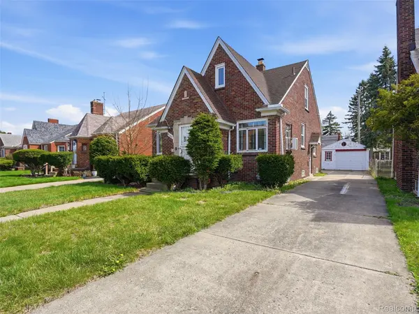 8160 E Lantz ST, Detroit, MI 48234