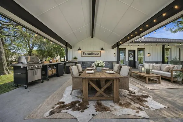 5480 New Hope Road, Aubrey, TX 76227