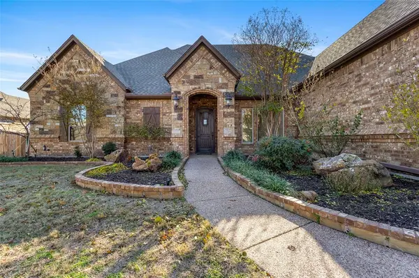 1317 Bluff Springs Drive, Fort Worth, TX 76052