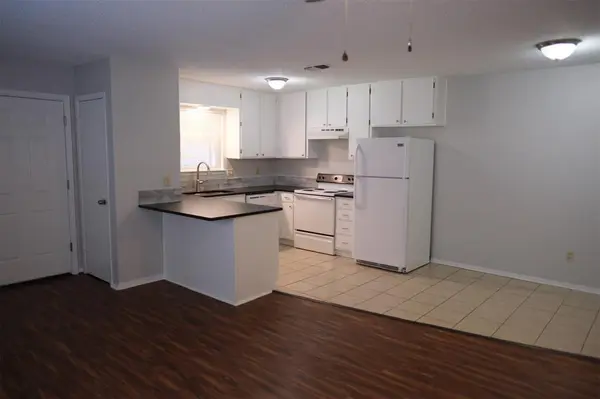 4919 Lovell Avenue #4919, Fort Worth, TX 76107