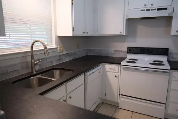 4919 Lovell Avenue #4919, Fort Worth, TX 76107