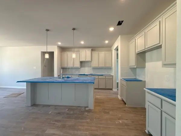 156 Oak Grove Way, Springtown, TX 76082