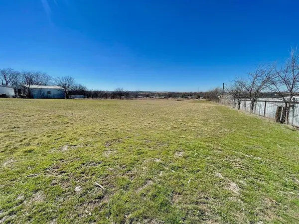 9713 Valley Road, Joshua, TX 76058