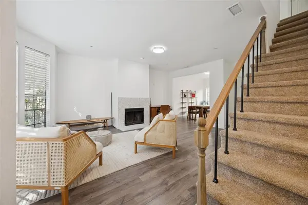 3919 Cole Avenue #101, Dallas, TX 75204