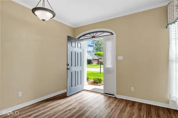 10540 Plum Creek Drive, Shreveport, LA 71106