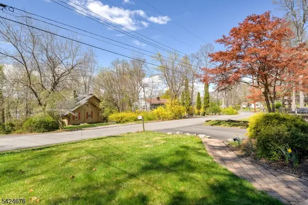 64 Hilltop Trl, Sparta Twp., NJ 07871