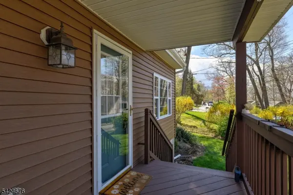 64 Hilltop Trl, Sparta Twp., NJ 07871