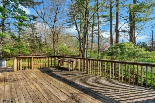 43 KING GEORGE ROAD, Warren Twp., NJ 07059