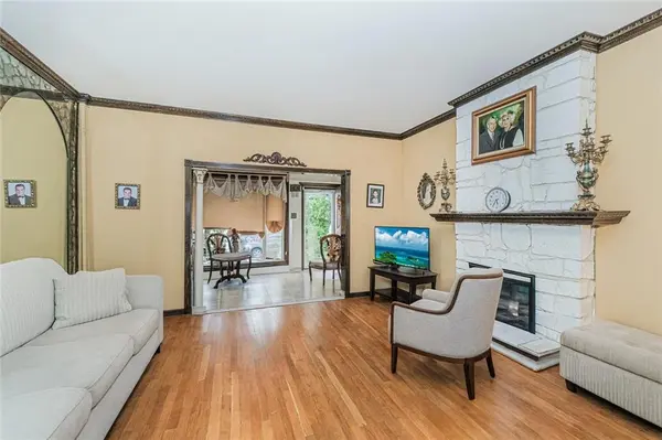 1075 77th ST, Brooklyn, NY 11228