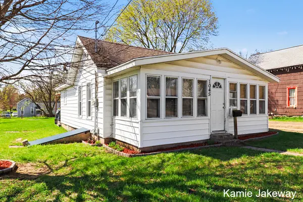 1045 Alderman ST, Belding, MI 48809